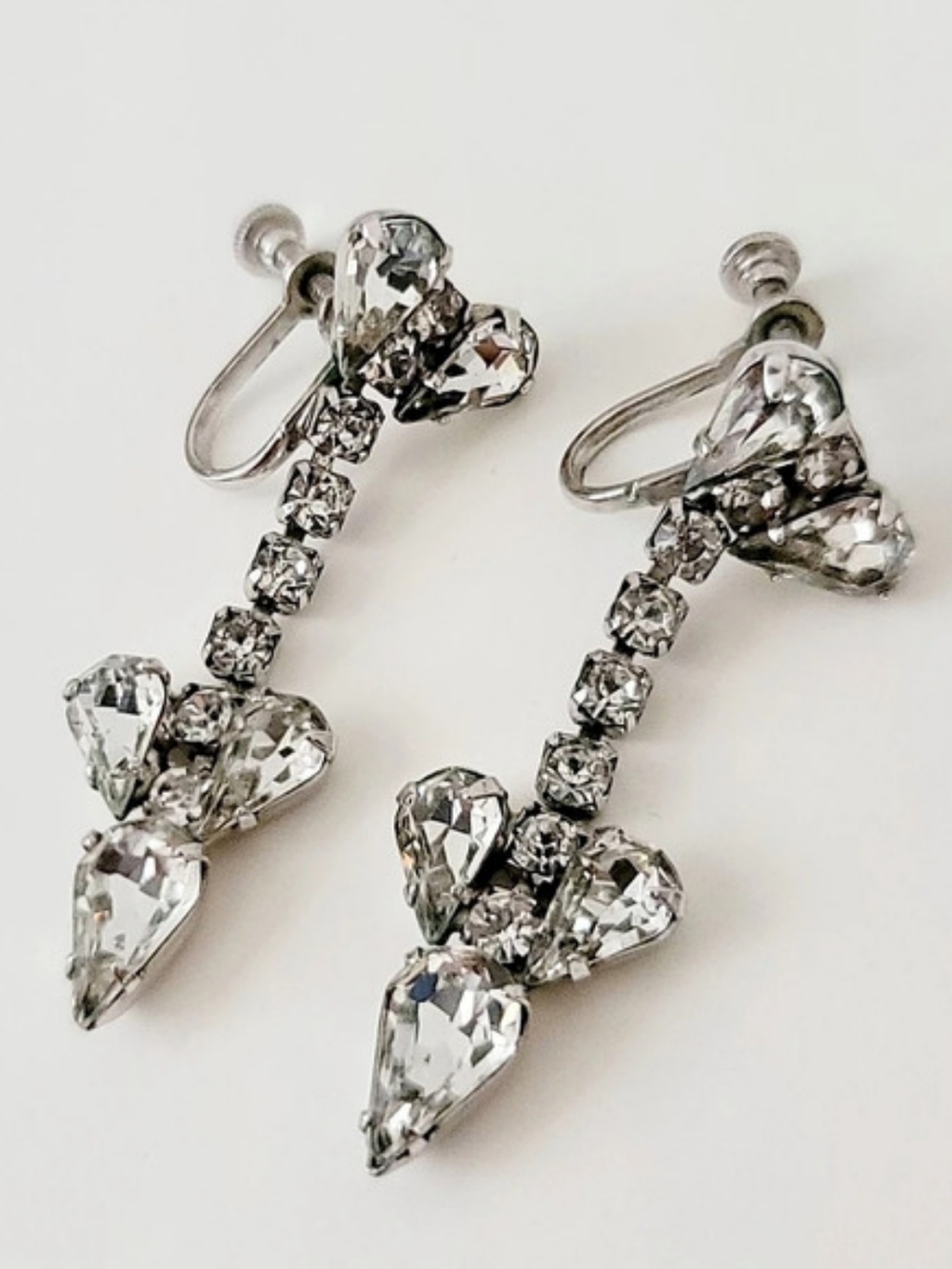Vintage Screw In Crystal Drop Clip-On Earrings in Silver Like New
